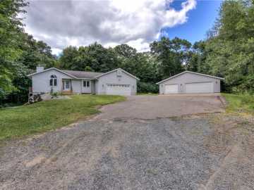Eau Claire, WI: W241 Woodridge Drive