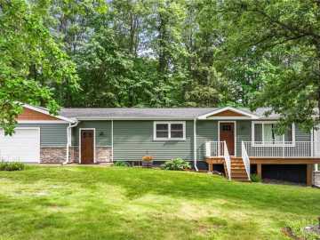 Holcombe, WI: 27633 305th Avenue