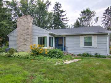 Chippewa Falls, WI: 715 W Columbia Street