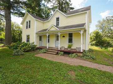Fall Creek, WI: 9290 US Highway 53 