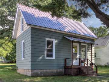Eau Claire, WI: 531 Holm Avenue