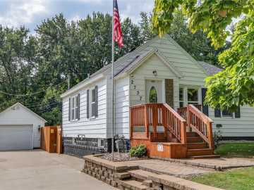 Eau Claire, WI: 2737 Shale Ledge Road