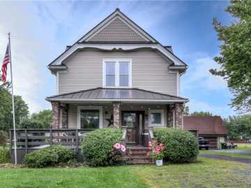 Thorp, WI: 413 E Stanley Street