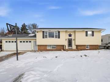 Cadott, WI: 232 E MD Street