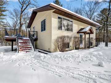 Spooner, WI: N6450 Ellsworth Lake Drive 