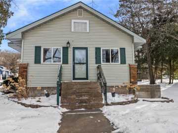 St Croix Falls, WI: 312 N Washington Street