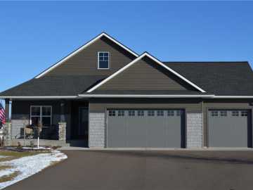 Elk Mound, WI: 9317 E 453rd Avenue