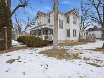 Rice Lake, WI: 803 N Main Street