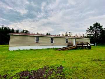 Gordon, WI: 12853 E Mail Road