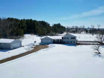 Eau Claire, WI: 6323 17th Avenue