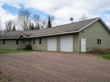 Winter, WI: 7465 N Barker Lake Road