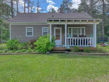 Hayward, WI: 9829 N State Hwy 27 