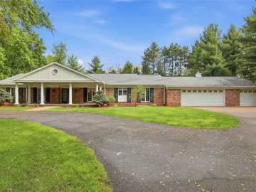 Eau Claire, WI: 3750 Rimridge Road