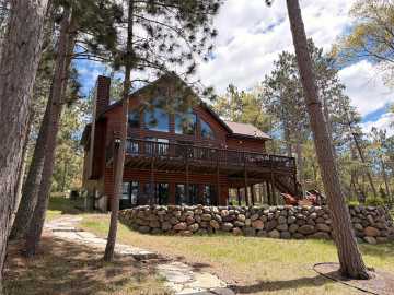 Minong, WI: 16681 S Eagle Point Road