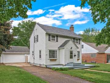 Eau Claire, WI: 1628 Fairway Street