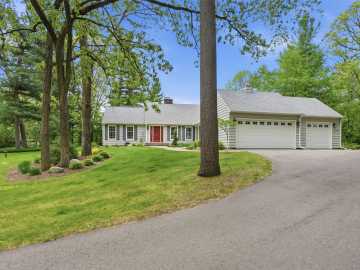 Eau Claire, WI: 391 Heather Court