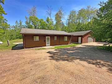 Trego, WI: W9134 Chipmunk Trail