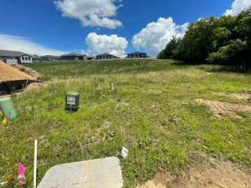 Menomonie, WI: 1155 (Lot 10) 18th SE Street