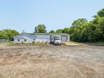 Chippewa Falls, WI: 15 E Walnut Street