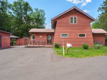 Holcombe, WI: 27420 258th Street