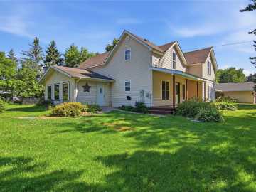 Cadott, WI: 314 W Yellow Street