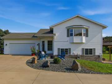 Menomonie, WI: N4904 572nd Street