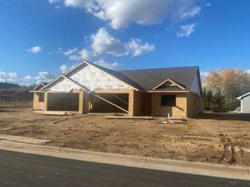Eau Claire, WI: 1432 Juniper Place