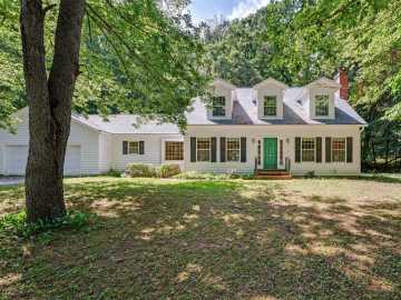 Eau Claire, WI: 137 Canterbury Road