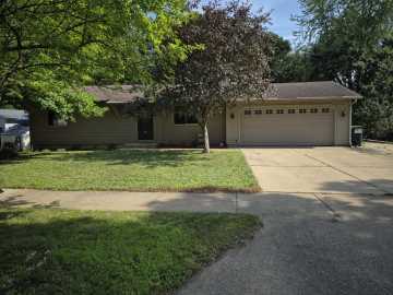 Eau Claire, WI: 809 Kimberly Drive
