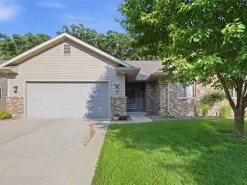 Eau Claire, WI: 2615 E Princeton Avenue