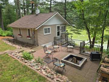 Cameron, WI: 1327 21 1/2 Street