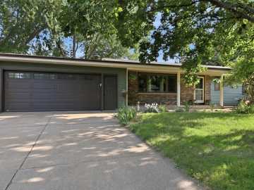 Eau Claire, WI: 1819 Grandview Drive
