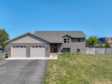 Cameron, WI: 519 Haglin Avenue