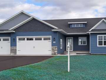 Chippewa Falls, WI: 2616 27th Court