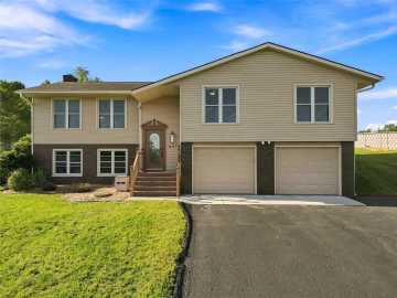 Altoona, WI: 6519 S Shore Drive