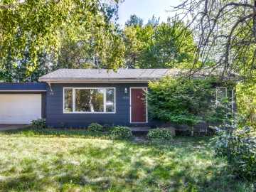 Eau Claire, WI: 1615 Nelson Drive