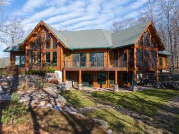 Hayward, WI: 11225 N Songbird Lane