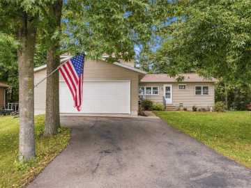 Bruce, WI: 12388 W South Shore Road