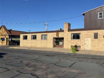 Spooner, WI: 415 N Front Street