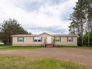 Spooner, WI: 7249 W Luther Road