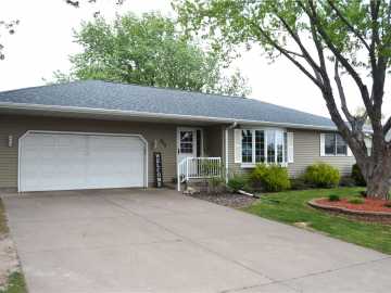 Rice Lake, WI: 903 W Allen Street