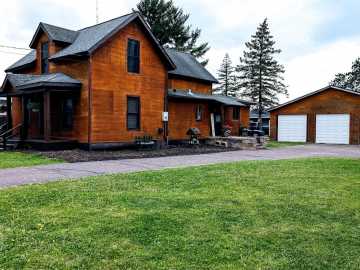Chetek, WI: 1221 6th Street