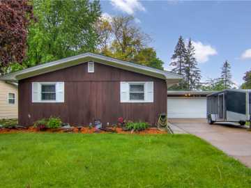 Eau Claire, WI: 616 E Polk Avenue
