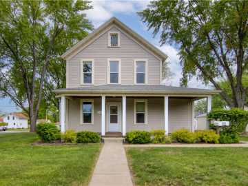 Chippewa Falls, WI: 1006 Water Street
