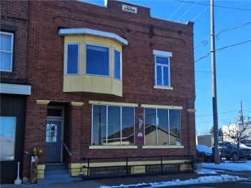 Ladysmith, WI: 110 W 2nd Street