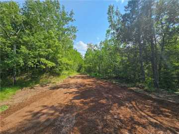 Shell Lake, WI: 000 Oak Road