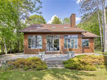 Hayward, WI: 11053 N Robin Lane