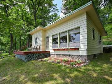 Sarona, WI: W2479 Eagle Nest Road
