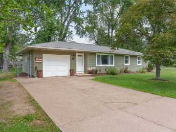 Eau Claire, WI: 1516 Mitscher Avenue