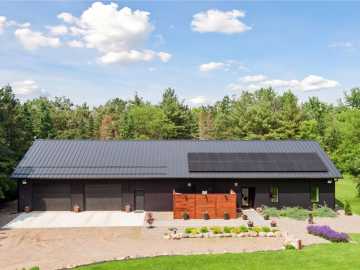 Ladysmith, WI: 1325 State Highway 27